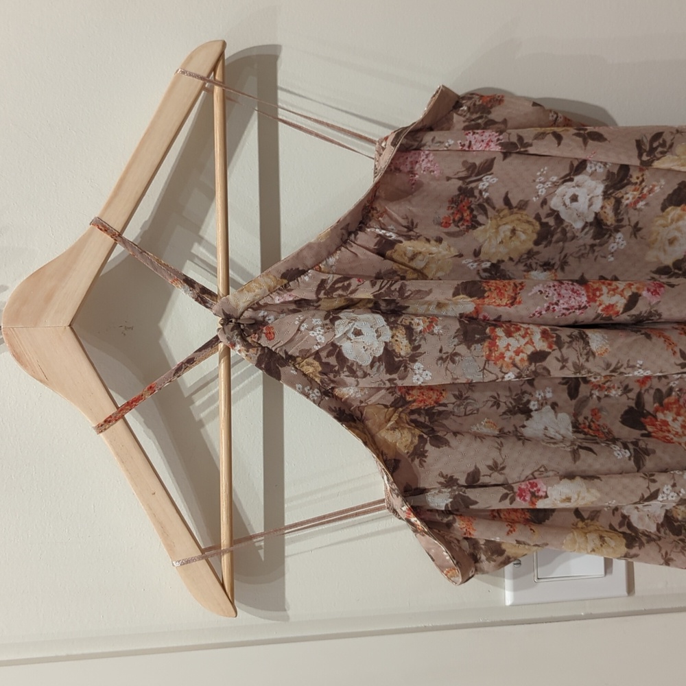 Floral top - Picture 4 of 6